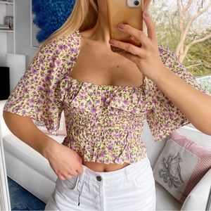 🌼 ZARA BOHO YELLOW PURPLE FLORAL RUFFLE BUTTERFLY SLEEVE CROP TOP!